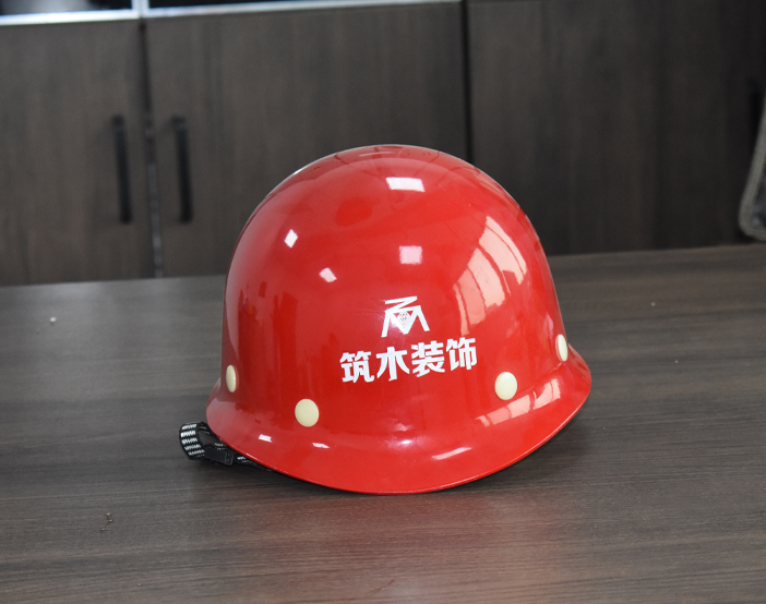 教大家各種材質(zhì)安全帽的使用期限！